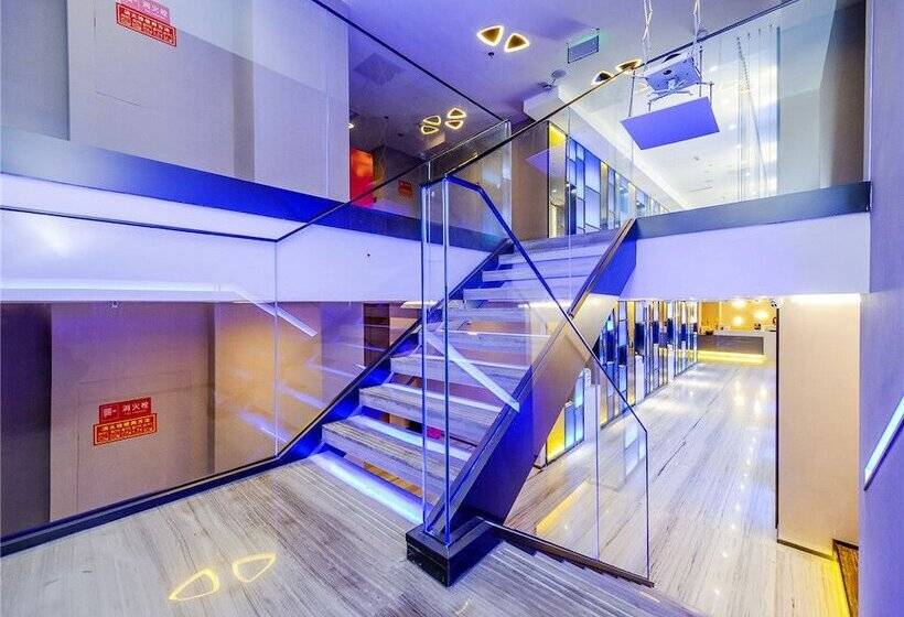 Fotos del hotel 9h:  6