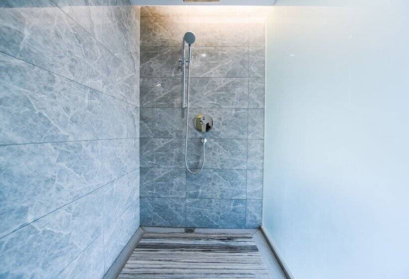 Fotos del hotel 9h:  4