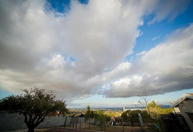 Fotos del hotel Heaven's View Guest House:  3