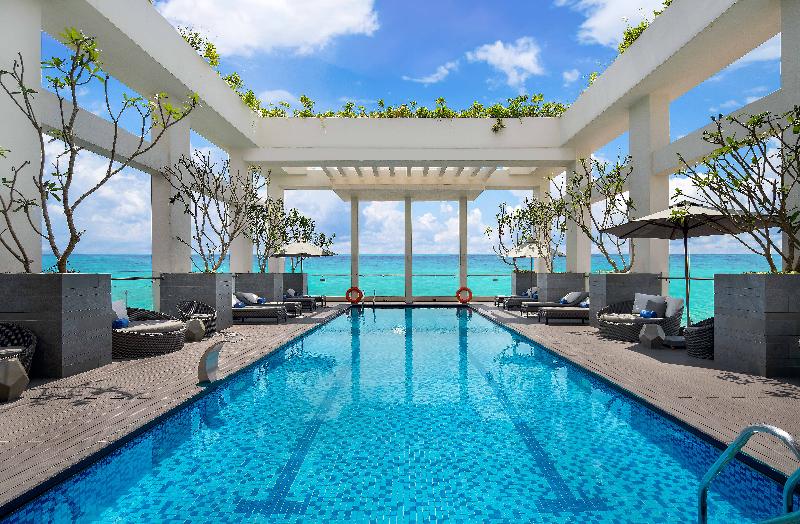 Paris Deli Danang Beach