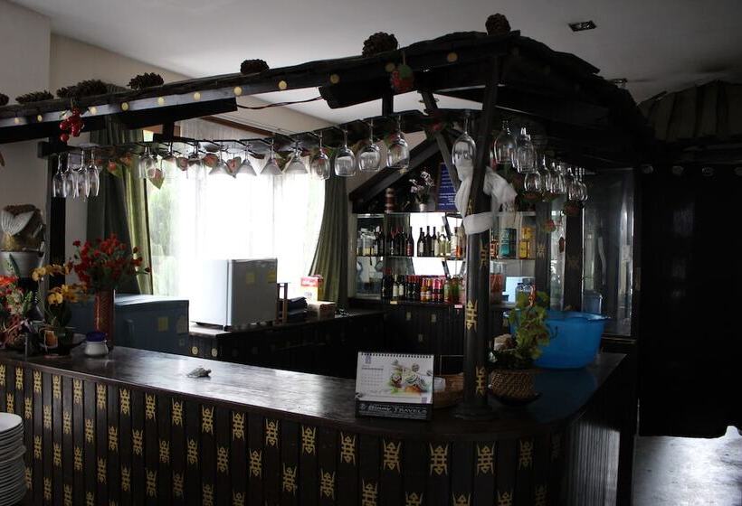 Fotos del hotel Bhutan Centennial Tavern:  2
