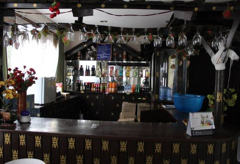 Fotos del hotel Bhutan Centennial Tavern:  12