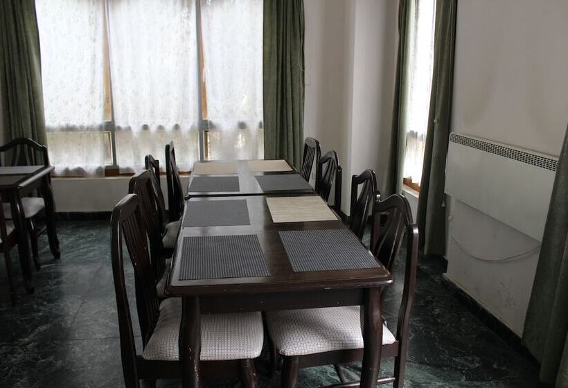 Fotos del hotel Bhutan Centennial Tavern:  6