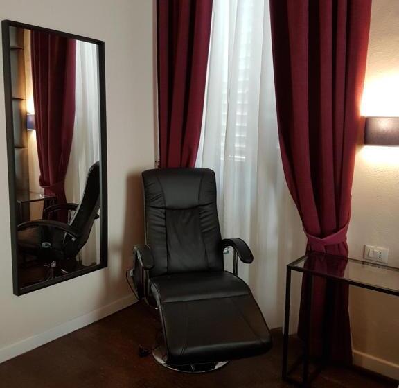 Fotos del hotel 1 Suite Firenze:  12
