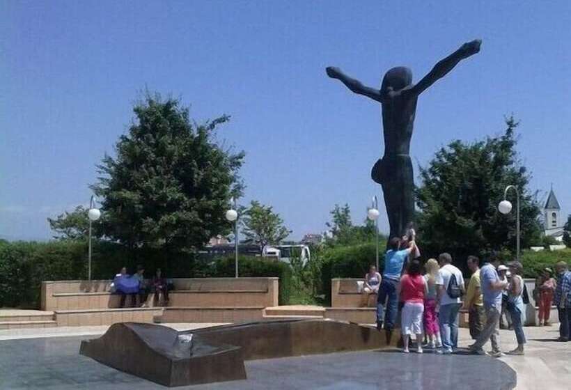 Fotos del hotel Bigeste:  24