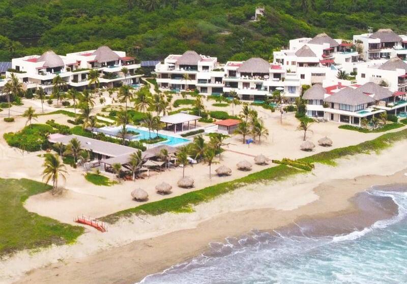 Marea Beachfront Villas