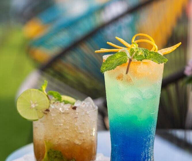 Fotos del hotel The Nature Phuket:  16