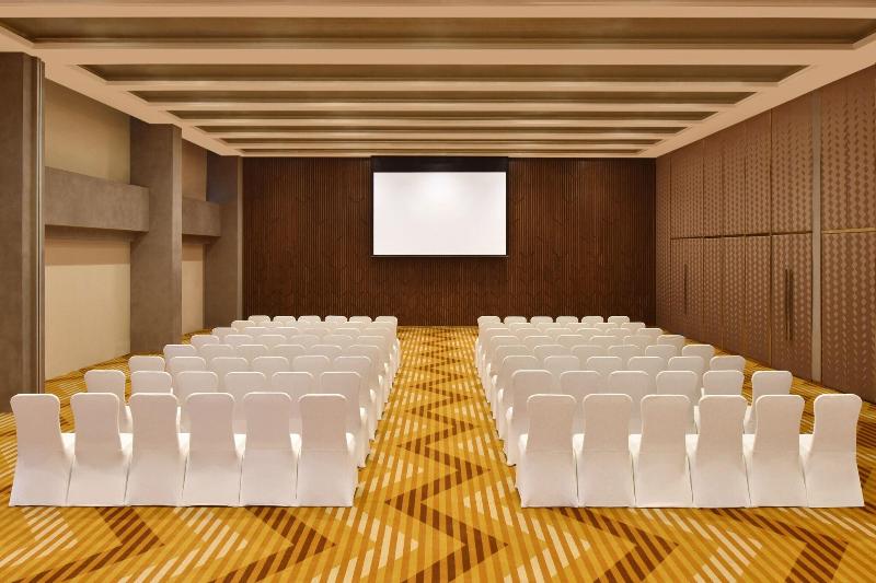 Fotos del hotel Aloft New Delhi Aerocity:  2