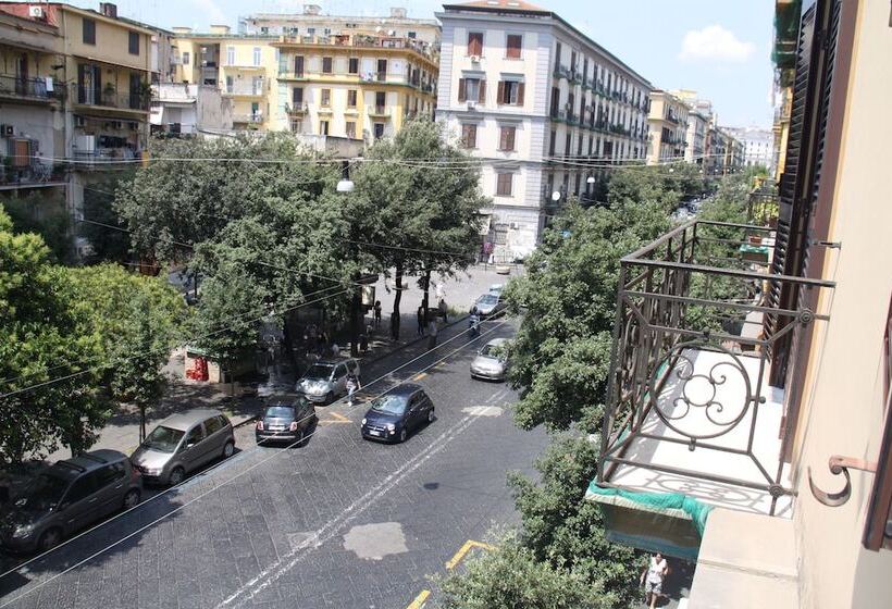 Fotos del hotel B&b Le Porte Di Napoli:  2