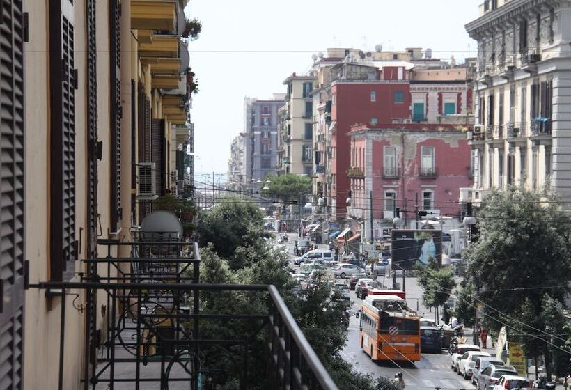 Fotos del hotel B&b Le Porte Di Napoli:  3