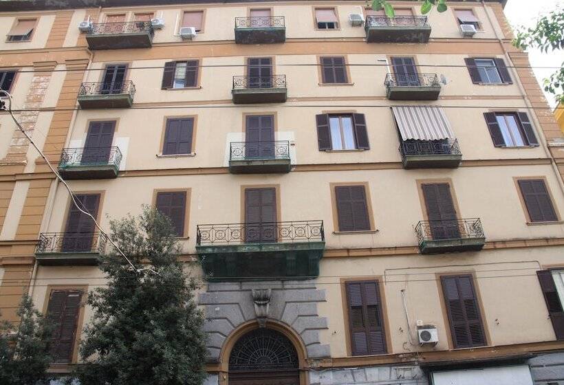Fotos del hotel B&b Le Porte Di Napoli:  5