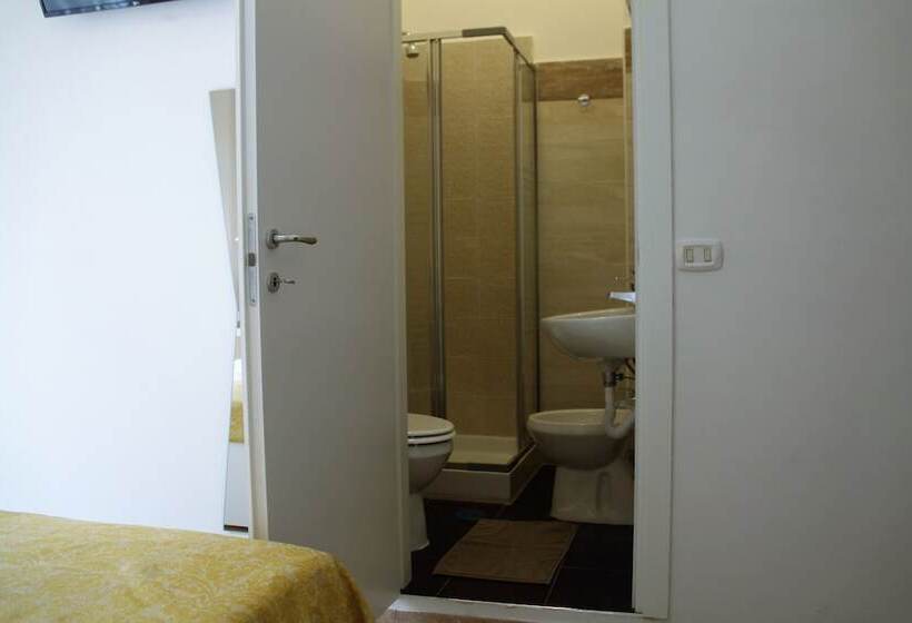 Fotos del hotel B&b Le Porte Di Napoli:  7