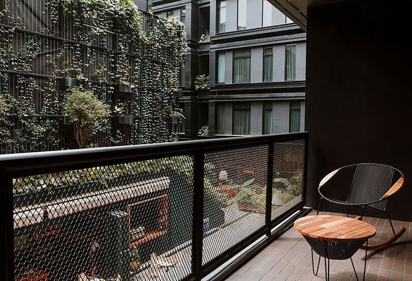 The Click Clack  Medellín