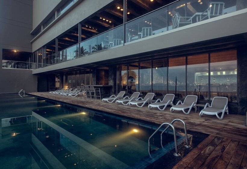 Fotos del hotel Pledge Scape:  15