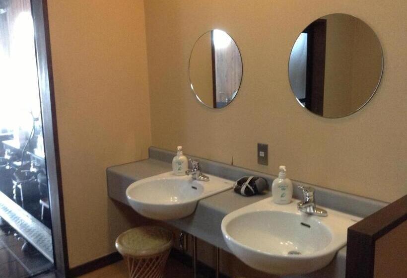 Fotos del hotel Hakuba Alpine:  18