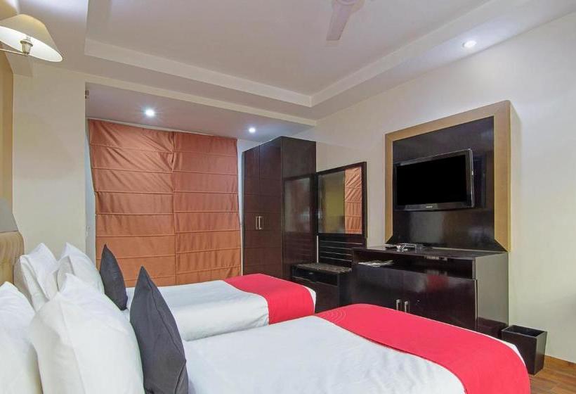 Fotos del hotel Collection O 30029  The Bluemoon:  5