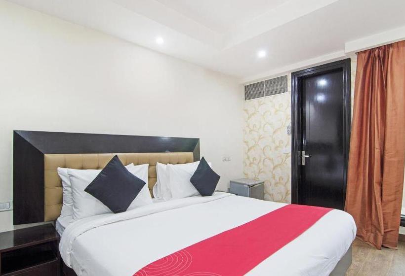 Fotos del hotel Collection O 30029  The Bluemoon:  12