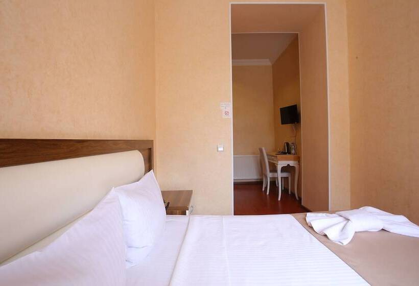 Fotos del hotel Aristocrat:  11