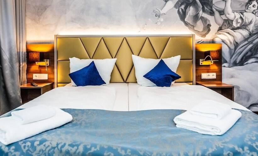 Fotos del hotel Best Western Plus Royal Suites:  7