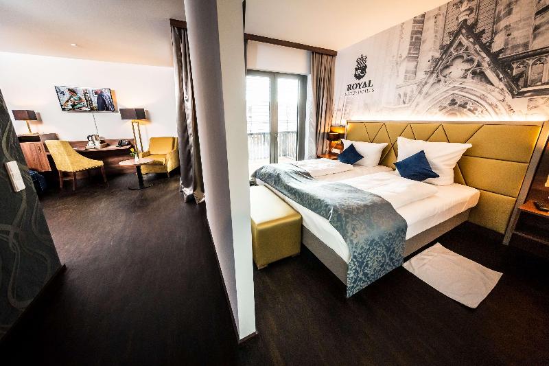 Fotos del hotel Best Western Plus Royal Suites:  2