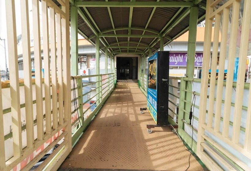 Fotos del hotel Reddoorz Plus At Edsa Congressional  Vaccinated Staff:  16