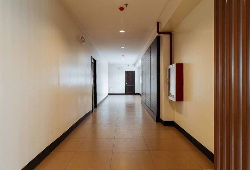 Fotos del hotel Reddoorz Plus At Edsa Congressional  Vaccinated Staff:  19