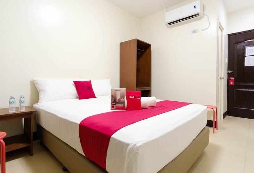 Fotos del hotel Reddoorz Plus At Edsa Congressional  Vaccinated Staff:  6