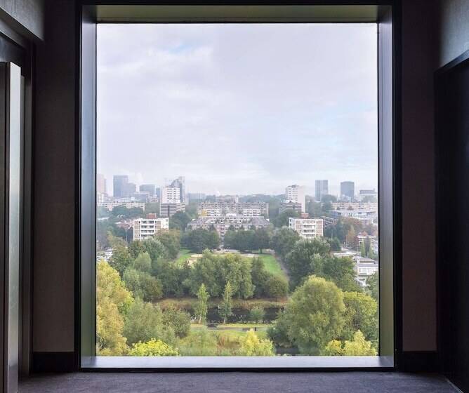 Radisson Hotel & Suites Amsterdam South