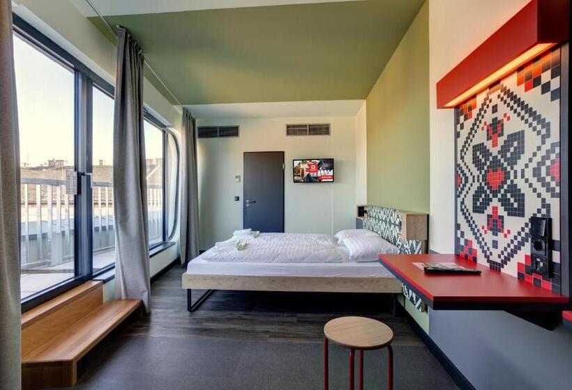 Fotos del hotel Meininger Budapest Great Market Hall:  3