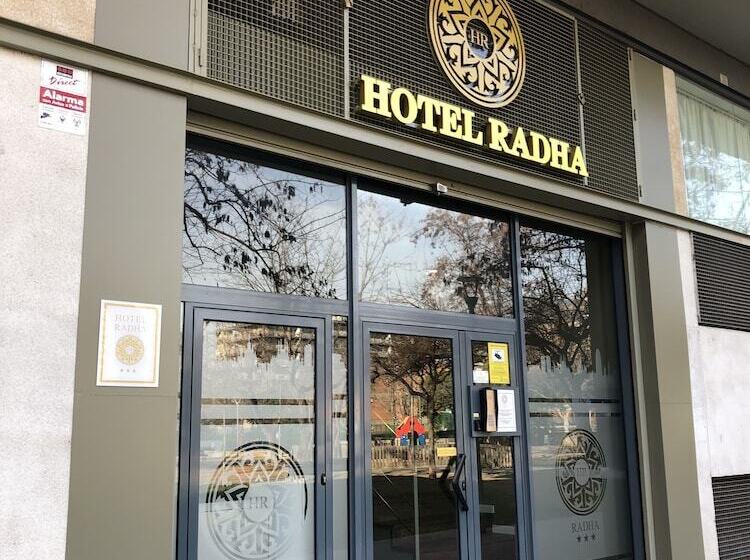 Fotos del hotel Radha:  12