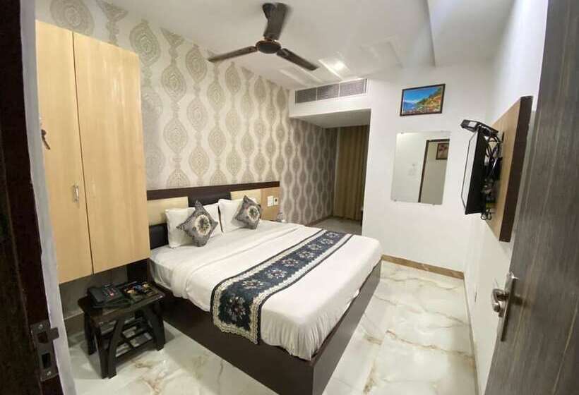 Fotos del hotel Treebo Trip Paradise:  7