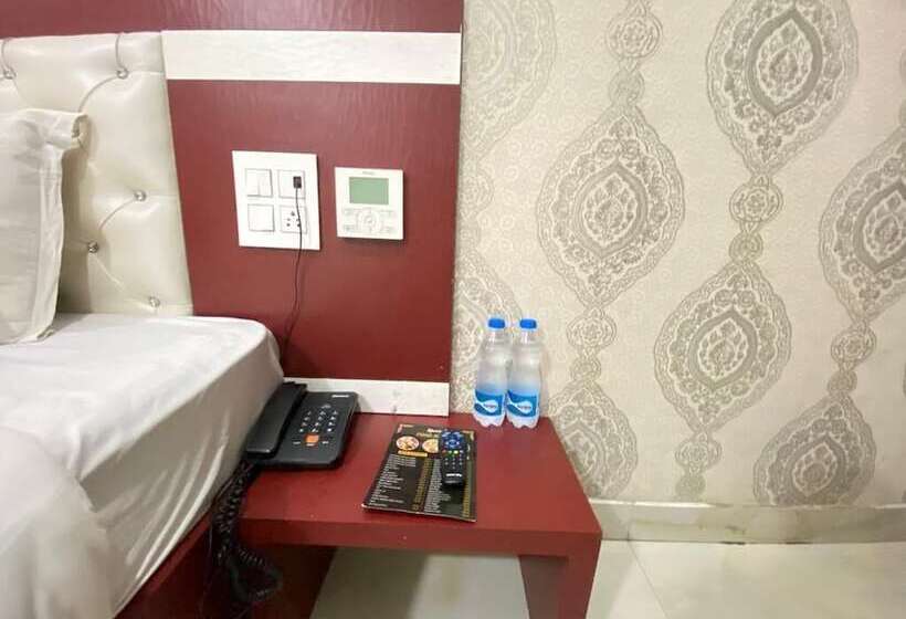 Fotos del hotel Treebo Trip Paradise:  9