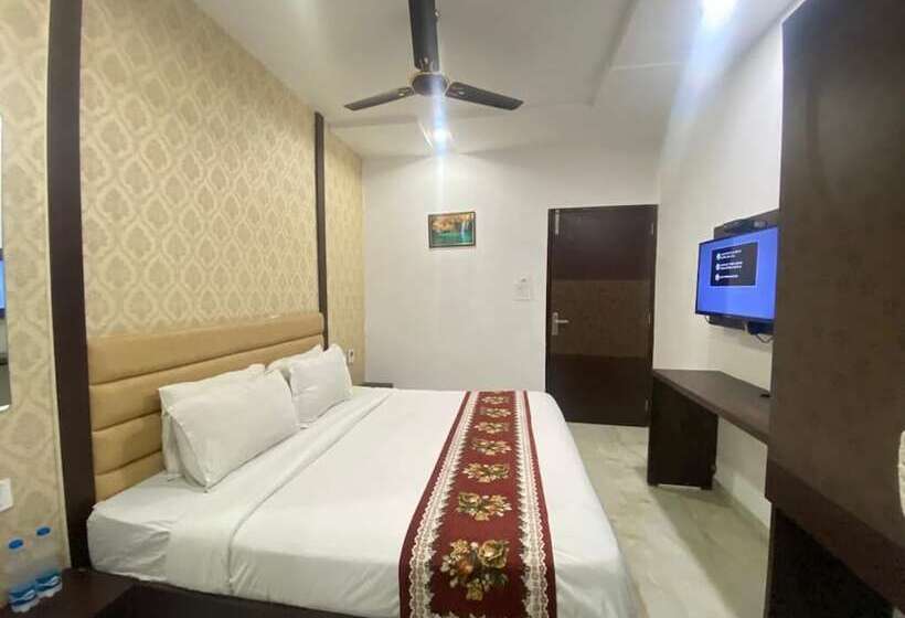 Fotos del hotel Treebo Trip Paradise:  17