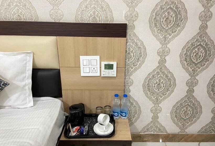 Fotos del hotel Treebo Trip Paradise:  13