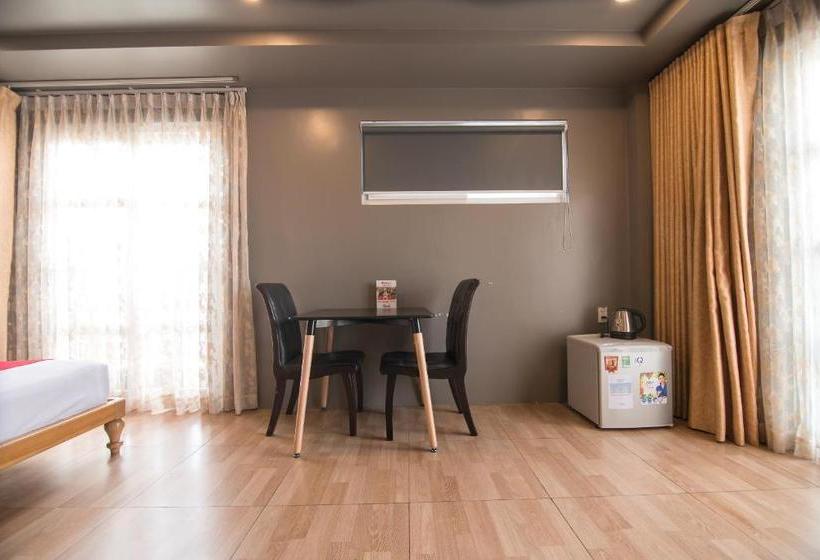 Fotos del hotel Reddoorz Plus Near Secc:  14