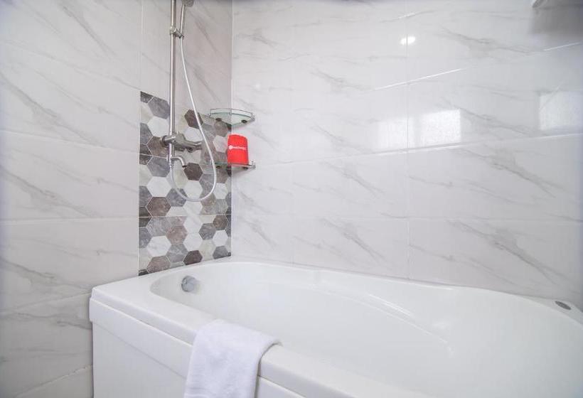 Reddoorz Plus Near Secc