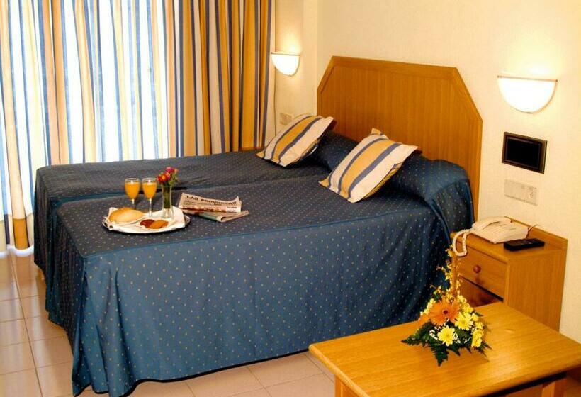 اتاق استاندارد با اتاق نشیمن, AR Roca Esmeralda & Spa