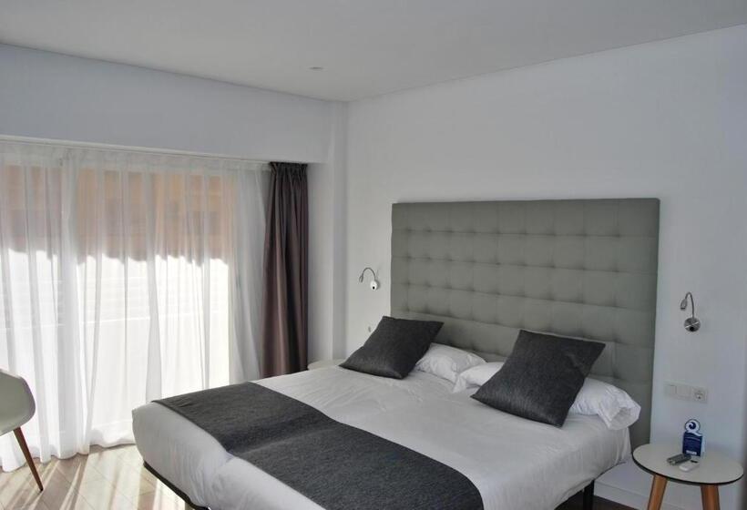 Quarto standard, Estudiotel Alicante