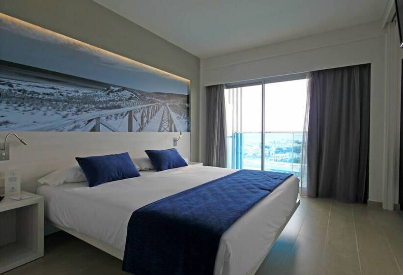 Chambre Standard Vue Mer, Bg Tonga Tower