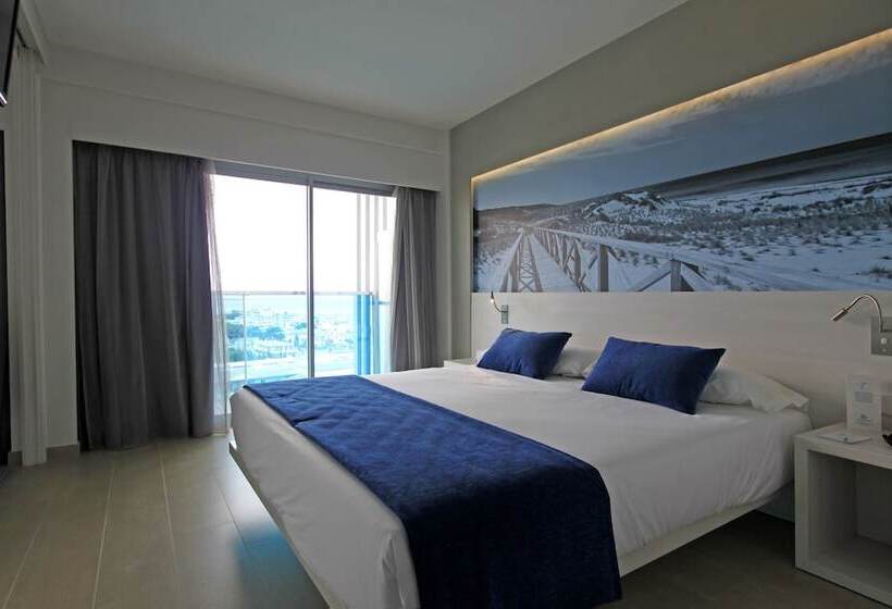 Chambre Triple Standard Vue Mer, Bg Tonga Tower