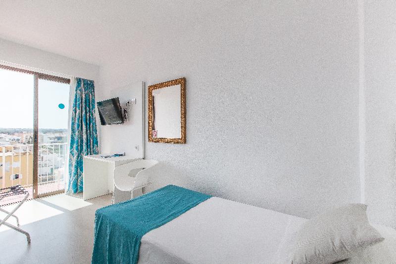 اتاق استاندارد یک نفره, Bluesea Arenal Tower Adults Only