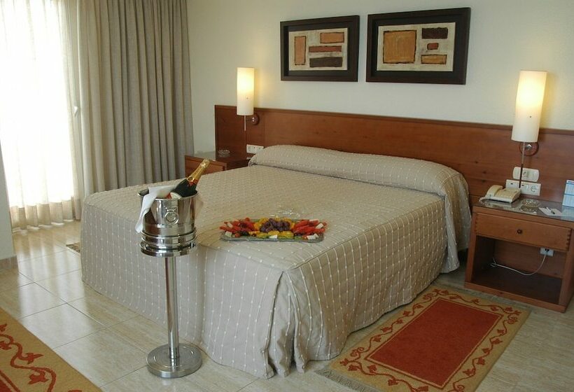 Superior Room, Masa International