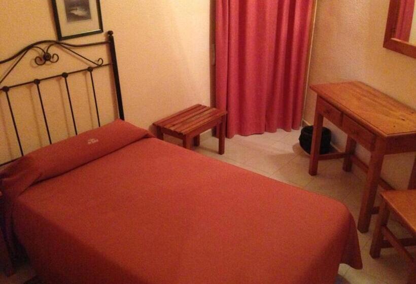 اتاق استاندارد یک نفره, Mi Casa