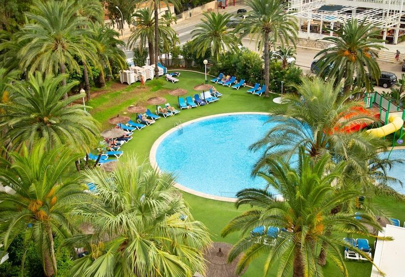 Quarto Estandar Vista Piscina, Port Denia