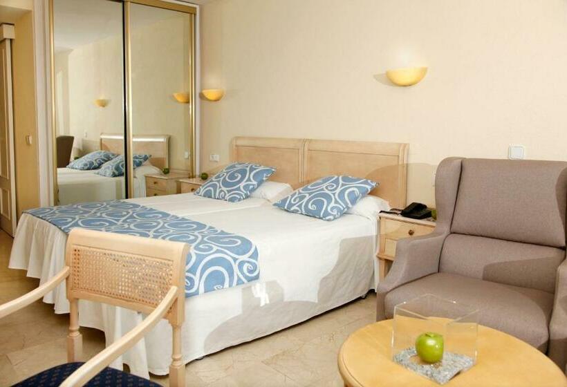 اتاق استاندارد با چشم‌انداز دریا, Roc Illetas & Spa