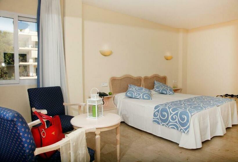 اتاق استاندارد با چشم‌انداز دریا, Roc Illetas & Spa