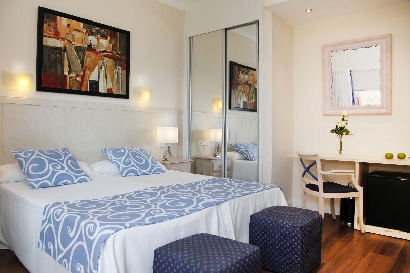 اتاق استاندارد, Roc Illetas & Spa