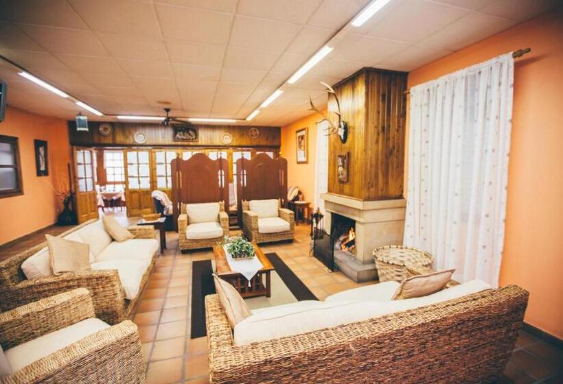 اتاق استاندارد سه نفره, Rural El Molino