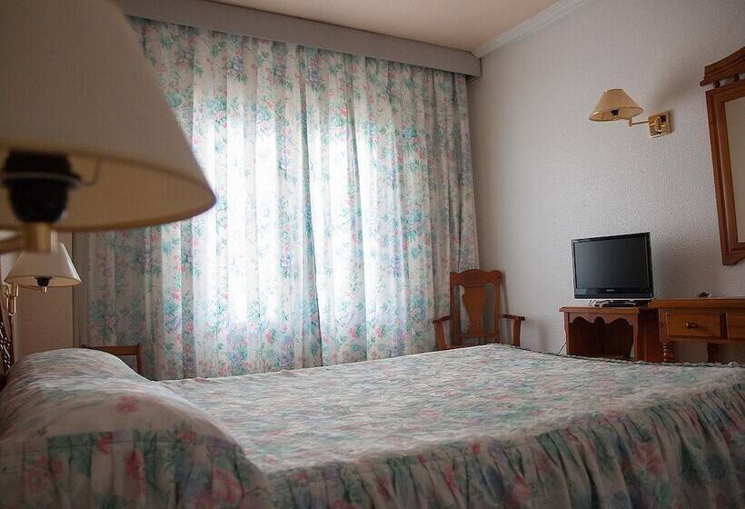 标准间, Terraza Carmona