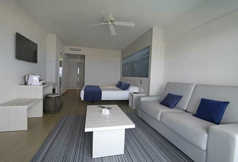 Junior Suite Vue Mer, Bg Tonga Tower